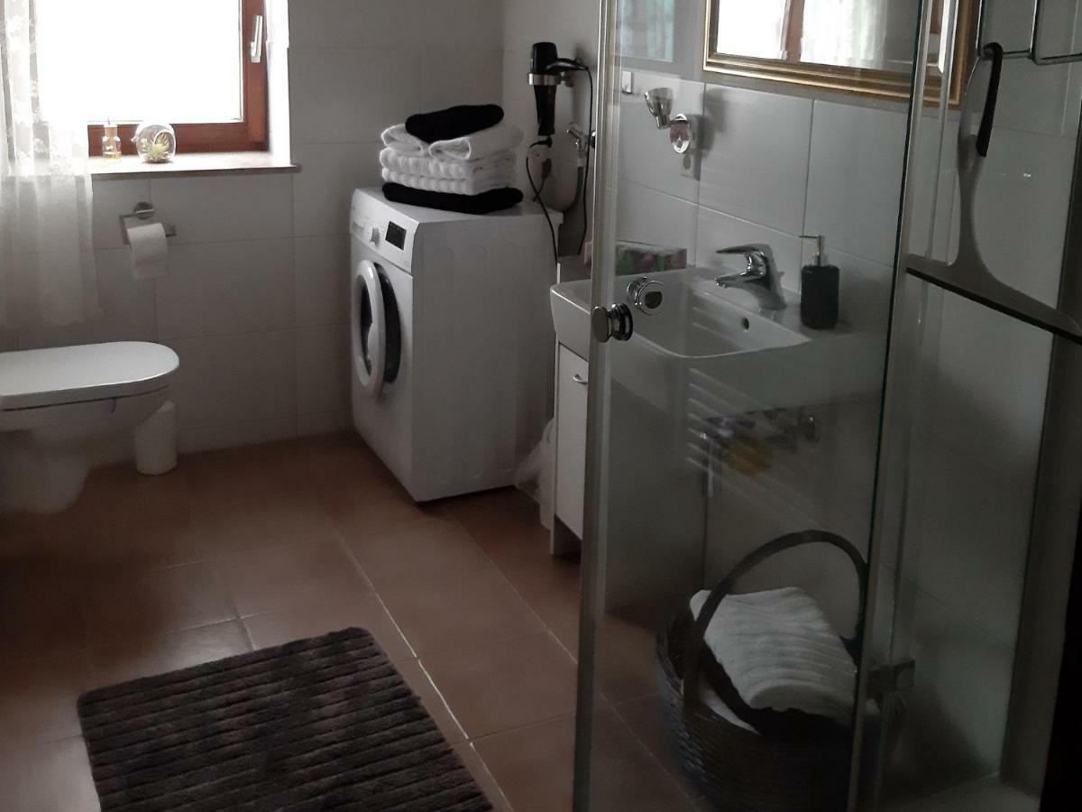 Fewo Im Mesnerhaus Mengen Esterno foto